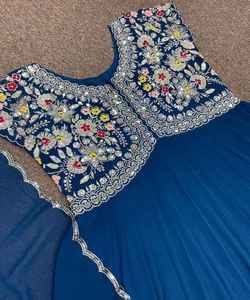 เสื้อเบลาส์พิมพ์ลายสำหรับผู้หญิงชุดทางการจากปากีสถาน - Product Image 2