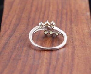 925 Sterling Silver Women's Trendy Peridot Cluster Cocktail <b>Ring</b> with Prong Setting Classic Fancy Fine Jewelry for Everyday Wear - Product Image 4