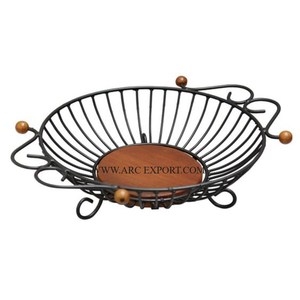 Cesta de frutas de almacenamiento para el hogar, cesta de almacenamiento de Decoración de mesa de hierro puro y madera con recubrimiento de polvo negro para uso de bodas y eventos - Product Image 1