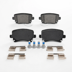 ผ้าเบรกเซรามิกพรีเมียมสำหรับรถยนต์ Volkswagen Golf V VI Jetta Passat อะไหล่ทดแทนสำหรับระบบเบรก ผู้ผลิต 1K0698451G - Product Image 1