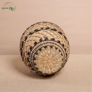 Vase décoratif moderne en bambou tressé à la main, écologique et naturel pour la maison et l'intérieur - Product Image 3