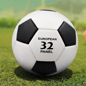 Ballon de football en cuir PU de haute qualité nouveauté noir blanc taille 5 4 3 Logo personnalisable pour l'entraînement - Product Image 6