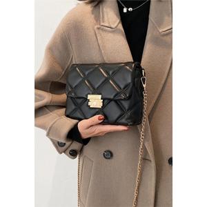Borsa a tracolla con tracolla a motivo trapuntato nero da donna