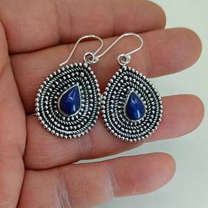 Boucles d'oreilles pendantes bohèmes chic en lapis-lazuli, faites à la main en argent sterling, pierres précieuses, cadeau d'anniversaire, de Noël pour elle - Product Image 4