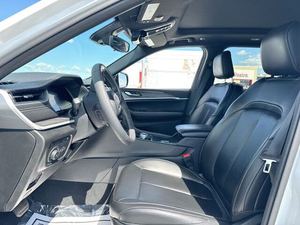 Jeep Grand Cherokee 4XE 4WD 2024, Listo para Enviar - Product Image 2