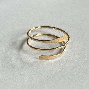 Anillo DE BODA personalizado chapado en oro de 18kt último diseño elegante hecho a mano latón Triple capa eternidad banda aleación cerradura principal compromiso - Product Image 3