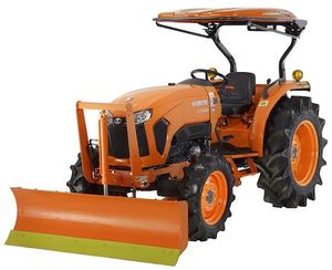 รถแทรกเตอร์สำหรับทำสวน รุ่น L5018 50 แรงม้า ขับเคลื่อน 4 ล้อ พร้อมอุปกรณ์ไถหิมะ รถแทรกเตอร์อเนกประสงค์สำหรับการเกษตร - Product Image 4