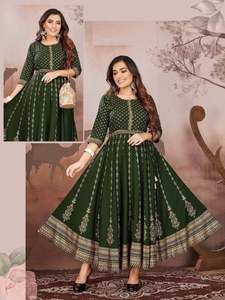 Vestido tradicional indio de rayón con hermoso estampado de lámina, vestido Kurti para ropa de boda de proveedor indio - Product Image 4