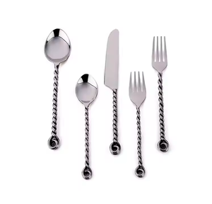 Cuillère en acier inoxydable de vente chaude pièces de coutellerie argenterie avec cuillère à dessert de la meilleure qualité couverts de qualité supérieure - Product Image 6