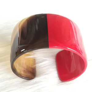 Corne de boeuf de buffle faite à la main bijoux bracelet jonc couleur corne naturelle avec amour et meilleur design bracelet bracelet bracelet corne - Product Image 1