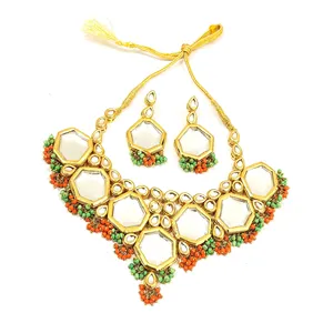 Conjunto de Collar Kundan Meenaakri con Cuentas Naranjas y Verdes, con Circones, Joyería Fina de Lujo para Bodas y Regalos, Chapado en Oro - Product Image 1