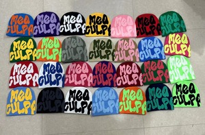 Venta al por mayor de gorro de invierno para adultos de punto cálido y suave con panel ligero de Hip Hop personalizado con personalidad, gorro de piel de melón en 18 colores - Product Image 6