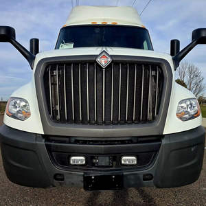 Camion semi-remorque d'occasion LT Sleeper 2021 le plus vendu - Toit surélevé de 73 pouces, 400 CV, boîte automatique 12 vitesses avec garantie - Product Image 1