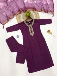 Increíble hermoso rayón de viscosa con bordado Kurti Pant y Dupatta mujer fabricante de moda y exportador a la tarifa más baja - Product Image 5