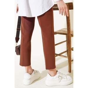 Pantalon habillé marron taille élastique pour femmes jambe maigre avec techniques froissées respirant décontracté Cargo Design Long Cargo pantalon - Product Image 2