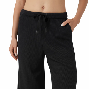 Pantalon de survêtement pour femme avec logo personnalisé, taille élastique, coupe évasée, jambe large, confortable et respirant 2026 - Product Image 3