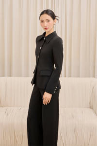 Blazer Vietnam AUREA, Sólido, Elegante/Vintage/Clásico Moderno, Estructurado, Grueso, con Detalle de Botones y Abertura Trasera KA57 - Product Image 5