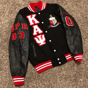 แจ็คเก็ตวาร์ซิตี้ผ้าวูลสำหรับผู้ชาย แขนหนัง โรงงานรับผลิตแบบ OEM ODM แจ็คเก็ตสไตล์วิทยาลัย เสื้อผ้าขายส่งสำหรับส่งออก - Product Image 3