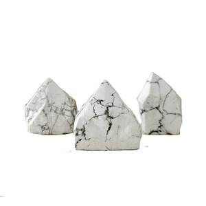 Haute qualité Howlite Point Cut Base Crystal Point guérison beauté naturelle parfait maison ou bureau décoration maître pièce fournisseur - Product Image 5