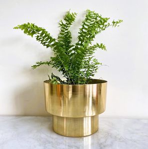 Venta caliente 2024 Macetas de latón Diseño personalizado Decoración de jardín Maceta de metal al por mayor Fabricante y exportador - Product Image 3