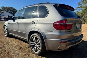 Usado, W X5 M Twin-Turbo V8, Tracción en las Cuatro Ruedas - Product Image 4
