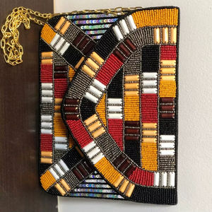 Bolso de hombro redondo con diseño de flor de Margarita, bolso de hombro hecho a mano con abalorios coloridos, accesorio de moda artesanal único para bolso - Product Image 1