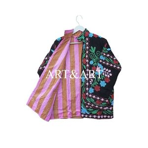 Chaqueta Corta Tejida a Mano de Otoño Invierno para Mujer, Bordado Vintage de Algodón Floral Suzani, Regalo Perfecto - Product Image 5