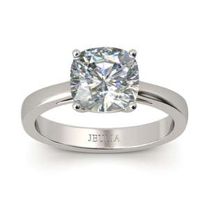 Bague de fiançailles Jeulia Classic Solitaire en argent sterling avec taille coussin et sertissage griffe - Product Image 1