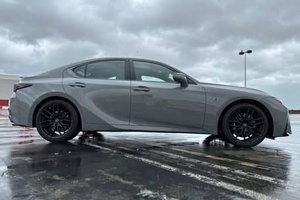 Meilleures ventes 2022 L-e-x-u-s I-S 500 Launch Edition, voiture automatique à 8 vitesses - Product Image 2