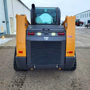 2024 TR310B Skid Steer Loader avec coupleur hydraulique Modification rapide et facile de la transmission puissante à 2 vitesses Chargeur utilisé - Product Image 5