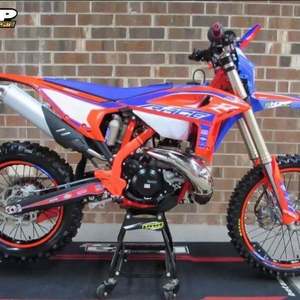 มอเตอร์ไซค์วิบาก 2025 For-Beta Dirt Bike รุ่น 250 RR-Race สำหรับขาย มอเตอร์ไซค์ออฟโรด RM - Product Image 1