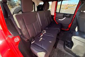 JEEP WRANGLER UNLIMITED SAHARA 4X4 2017 USADO, Volante a la Izquierda/Derecha - Product Image 4