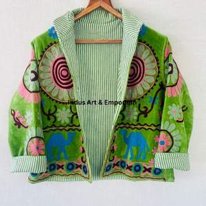 Chaqueta Suzani India Hecha a Mano, Chaqueta Corta Bordada a Mano, Abrigo Unisex, Chaqueta Corta Suzani Hecha a Mano - Product Image 4