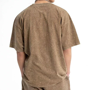 Personnalisé prix de vente en gros ensemble de shorts de sport pour hommes avec logo personnalisé lavé à l'acide vêtements d'été taille personnalisée nouveaux ensembles de shorts - Product Image 4