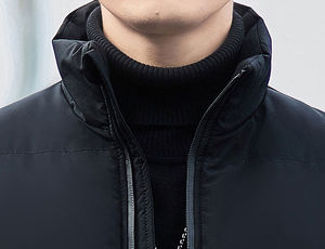 Veste d'hiver pour hommes imprimée OEM Veste Puffer Vente en gros Chaud épais couleur unie Blouson bombardier à la mode style High Street - Product Image 3