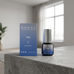 Colle pour extensions de cils MBNTL Korean HQ 5ml, 99,8% monomère japonais, séchage rapide 0,5-1s, résistante à l'huile et à l'eau, certifiée ISO22716 - Product Image 1