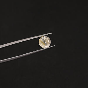 ขายส่งหินควอตซ์รูไทล์สีทองธรรมชาติ AAA คุณภาพสูง ขนาด 6 มม. ทรงเจียระไนแบบบริลเลียนท์ สำหรับทำเครื่องประดับ ราคาสมเหตุสมผล - Product Image 6