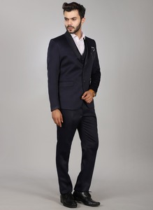 Costume moderne pour homme de qualité d'exportation, bleu marine, cinq pièces, pour mariages, fêtes et événements spéciaux, disponible au prix d'exportation - Product Image 4