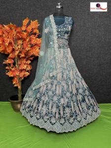 Lehenga Choli de mariée indienne brodée pour les fiançailles de mariage ensemble de broderie à paillettes prêt à porter en vrac - Product Image 4