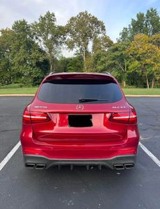 2019 เมอร์เซเดส-เบนซ์ AMG-GLC 63 4MATIC รถอเนกประสงค์แบบสปอร์ต 4 ประตู เครื่องยนต์ V-8 บิทูร์โบ 510 แรงม้า 3.0 ลิตร 8 สูบ เกียร์อัตโนมัติ 9 สปีด - Product Image 6