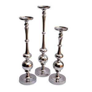 Bougeoir cher nickelage brillant support de bougeoir en métal de qualité supérieure avec ensemble de 3 pièces à vendre - Product Image 1