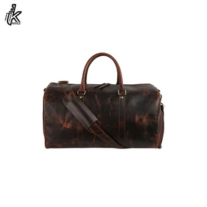 Sac de voyage en cuir de qualité supérieure, taille cabine, unisexe, fabriqué directement par le fabricant, personnalisable, en vente - Product Image 4