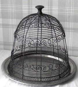 Cloche en métal rond écologique, artisanale, pour table de cuisine, style rustique, ferme, gris, avec fonction vapeur pour aliments et plantes - Product Image 1
