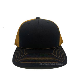 Casquette de camionneur souple en maille structurée et respirante avec logo personnalisable, mode jeune et énergique pour adulte, fournisseur fabriqué au Vietnam - Product Image 1