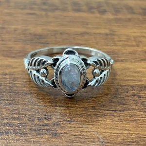 Bague unisexe artisanale en argent sterling 925 avec pierre de lune, bijou durable et confortable - Product Image 1