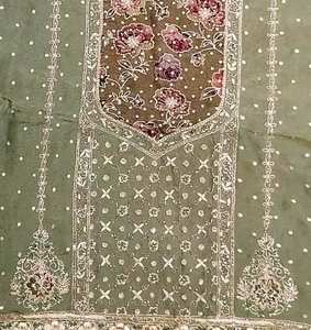 Designer moderne non cousu brodé à la main belle tenue costumes indien mode avant style traditionnel fait fêtes en soie - Product Image 3