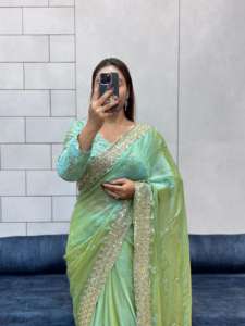 Premium Pure Bollywood Celebrity Séquence numérique Travail Saree design Saree Collection - Product Image 4