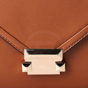 Sac à main fourre-tout en cuir PU pour dames de style chaud sac à bandoulière pour femmes à prix raisonnable - Product Image 3