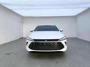 Excelente Estado, Edición 2025, Gran Venta, Auto Híbrido Sedán de 55KM con Conducción Inteligente, Usado, Asientos de Cuero, Panorámico, Automático - Product Image 5