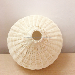 Lámpara de techo moderna de Vietnam al por mayor de King Craft Viet, lámpara LED de ratán con pantalla, candelabro de mimbre hecho de material de PC de Bambú - Product Image 2